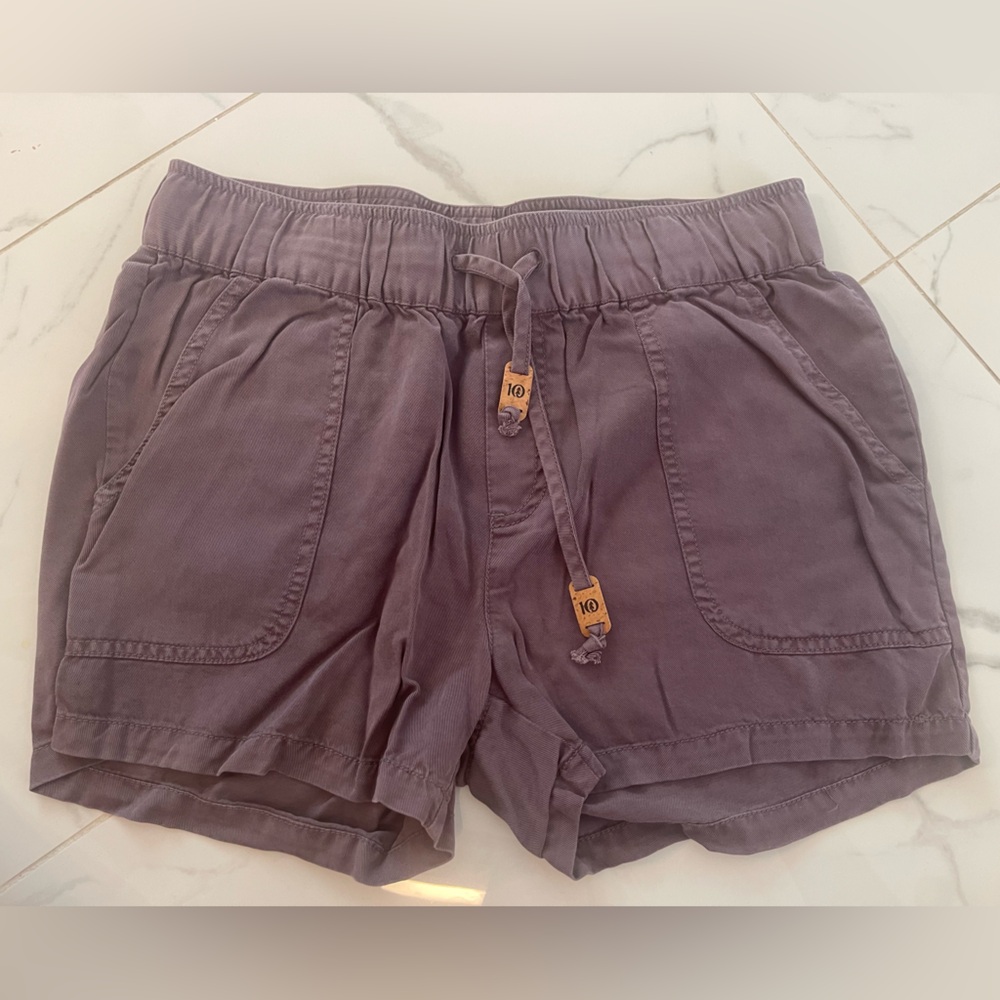 Tentree elastic waist hiking shorts.